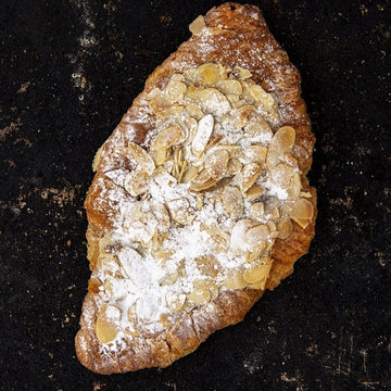 Da Bara Almond Croissant